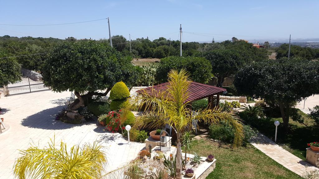 Alla Corte Di Nonna Maria Pozzallo Exterior foto