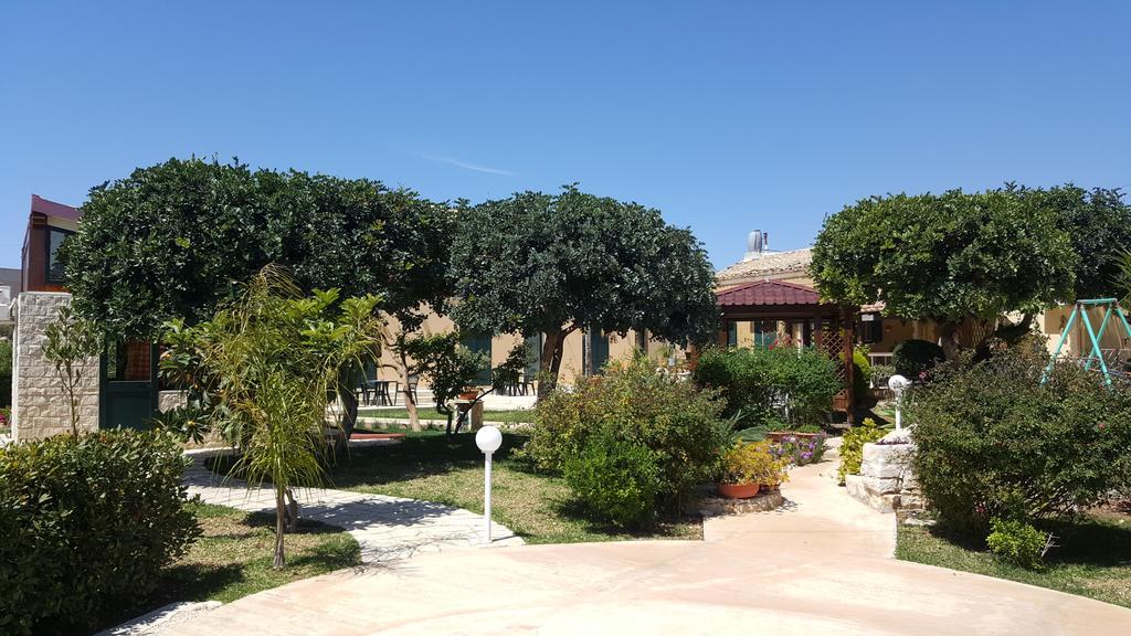 Alla Corte Di Nonna Maria Pozzallo Exterior foto