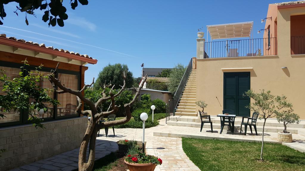 Alla Corte Di Nonna Maria Pozzallo Exterior foto