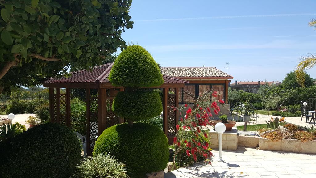 Alla Corte Di Nonna Maria Pozzallo Exterior foto