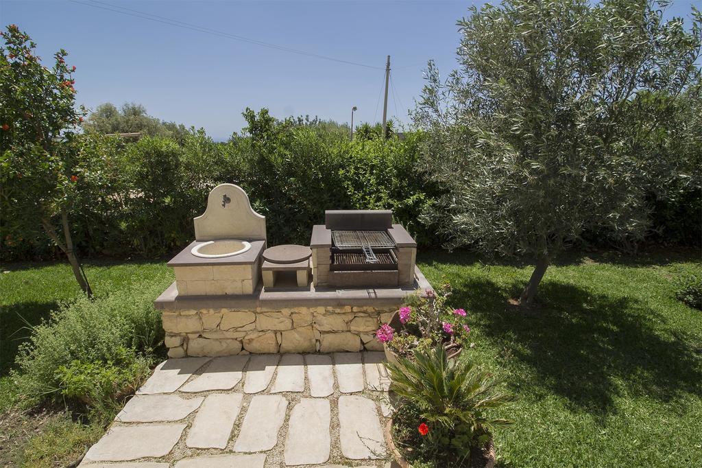 Alla Corte Di Nonna Maria Pozzallo Exterior foto